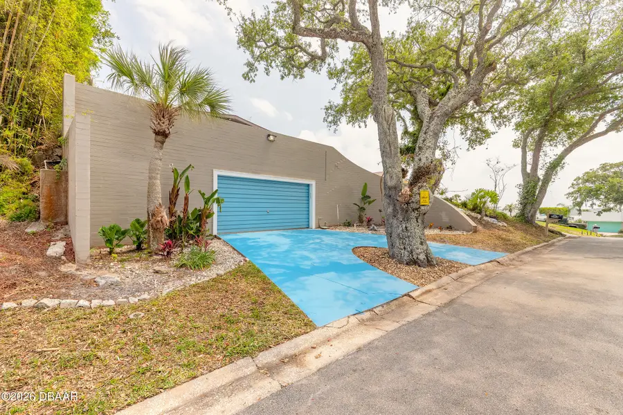 9 Fountainebleau Circle, Daytona Beach, FL 32118 - #3