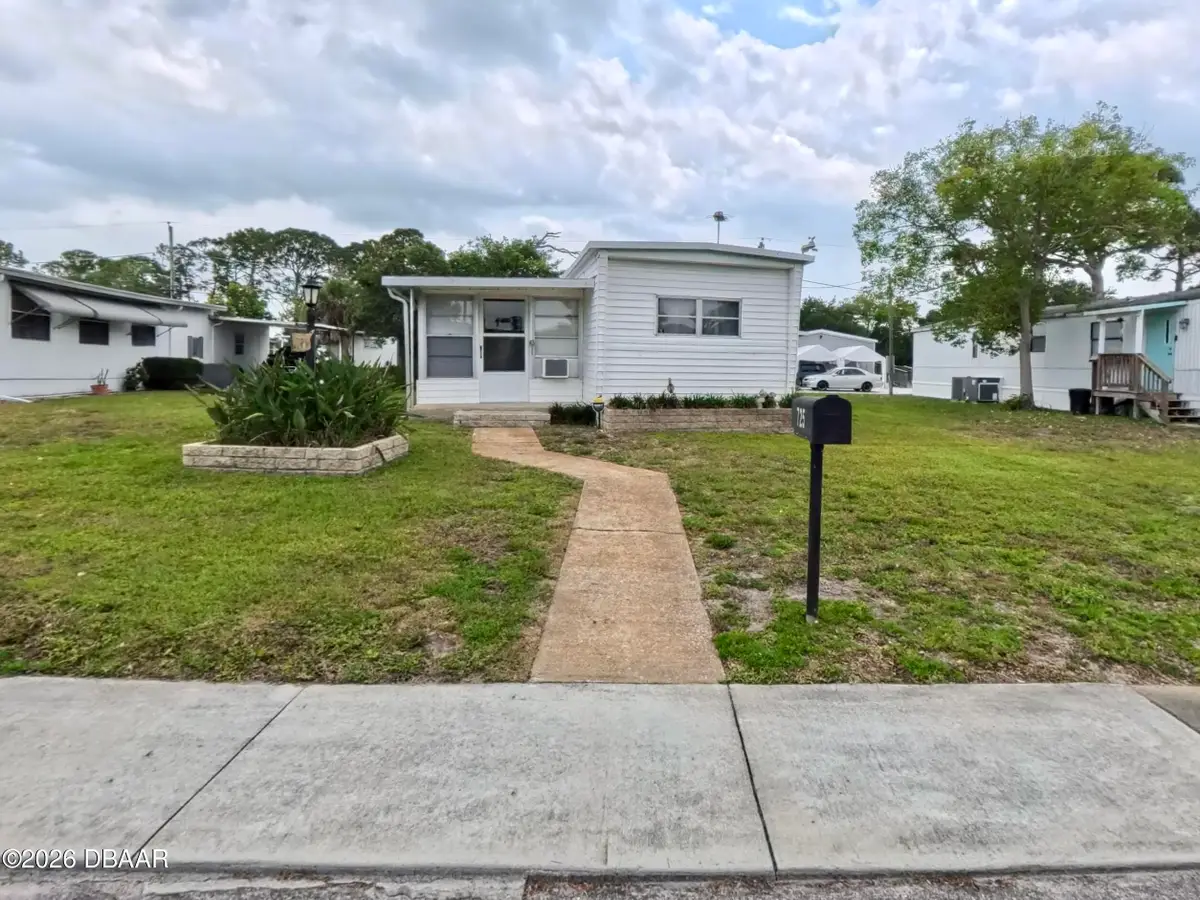 725 Marshall Circle, Port Orange, FL 32127 - #1