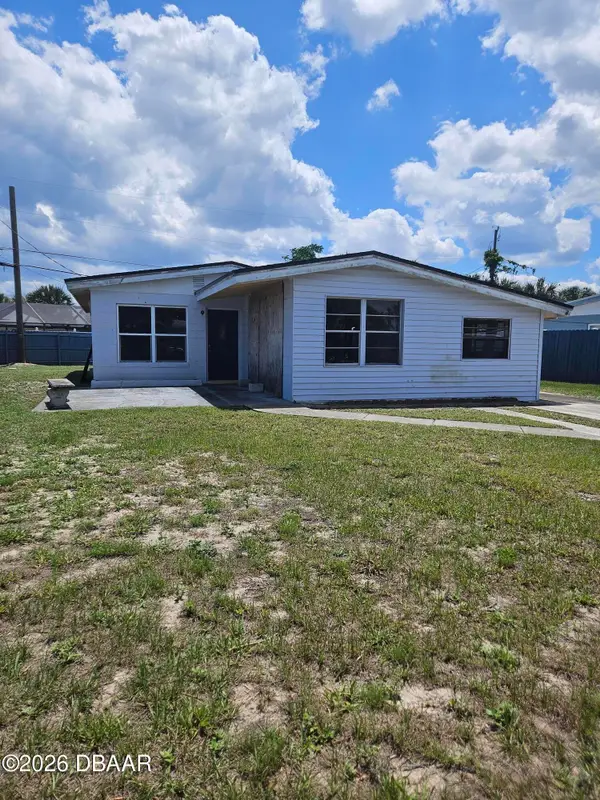 122 Essex Drive, Ormond Beach, FL 32176