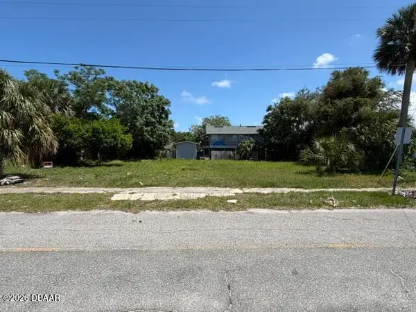 225 Congress Avenue, Daytona Beach, FL 32114