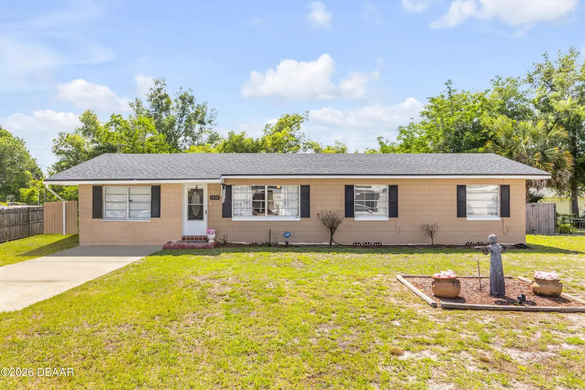 1520 Newport Avenue, Deland, FL 32724 - #1