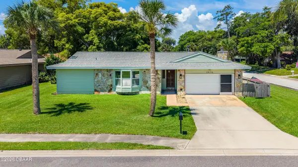 2916 Foxcroft Lane, South Daytona, FL 32119