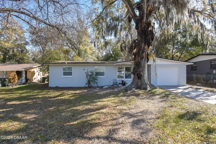 1077 Madison Avenue, Daytona Beach, FL 32114 - #2