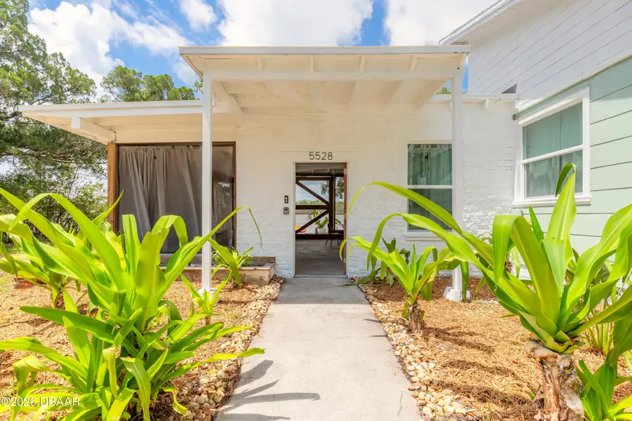 5528 W Bayshore Drive, Port Orange, FL 32127 - #3