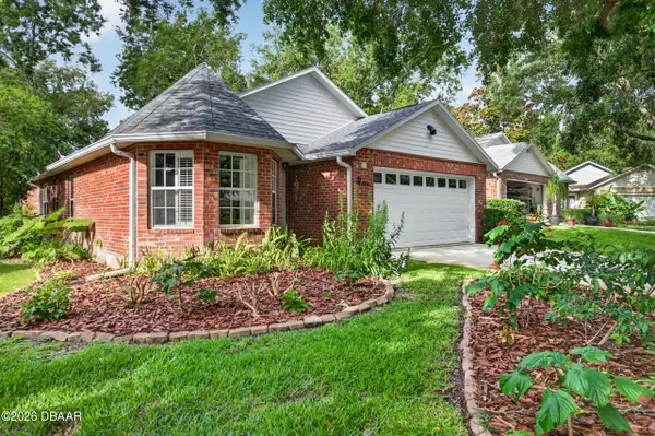18 Oak Village Drive, Ormond Beach, FL 32174