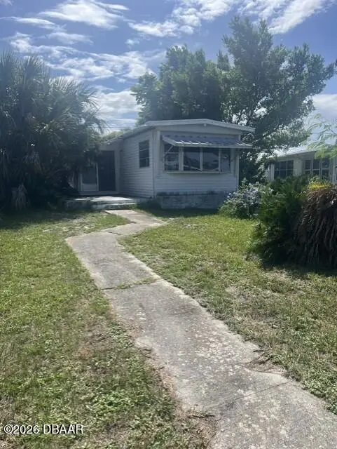 5452 Pineland Avenue, Port Orange, FL 32127