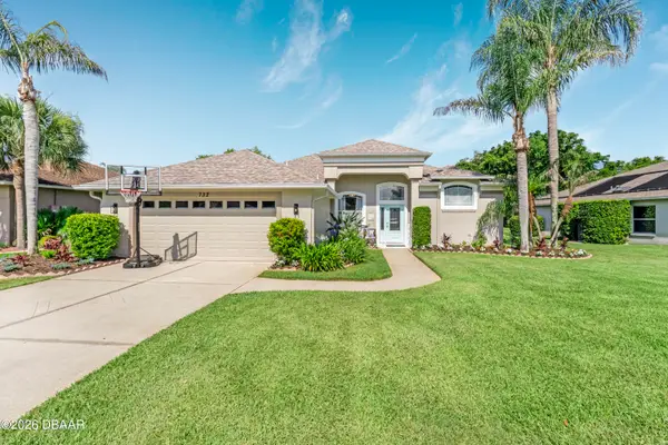 732 Oakwater Lane, Port Orange, FL 32128