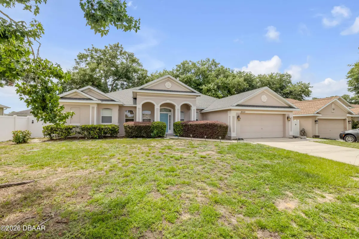 36624 Grand Island Oaks Circle, Grand Island, FL 32735 - #1