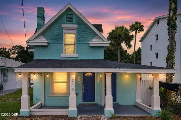 216 N Halifax Avenue, Daytona Beach, FL 32118