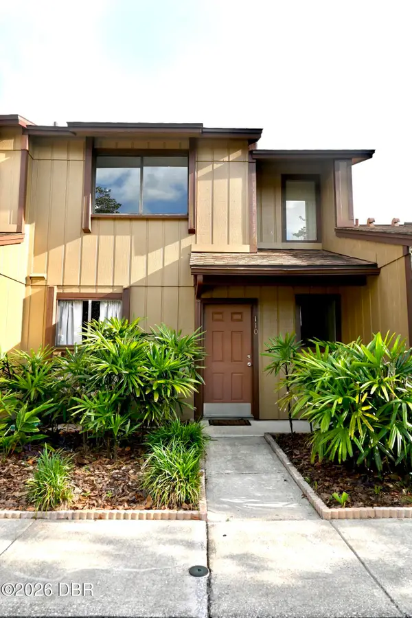 110 E Baywood Square, Daytona Beach, FL 32119