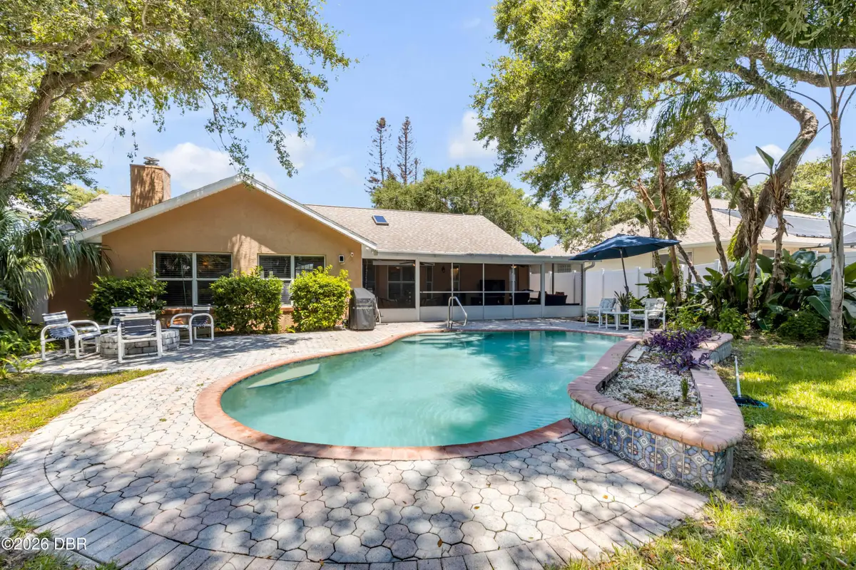 815 E 7th Avenue, New Smyrna Beach, FL 32169 - #1