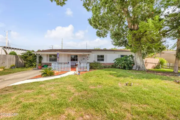 1160 Pineview Drive, Daytona Beach, FL 32117