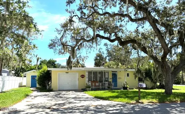 1435 Daytona Avenue, Daytona Beach, FL 32117
