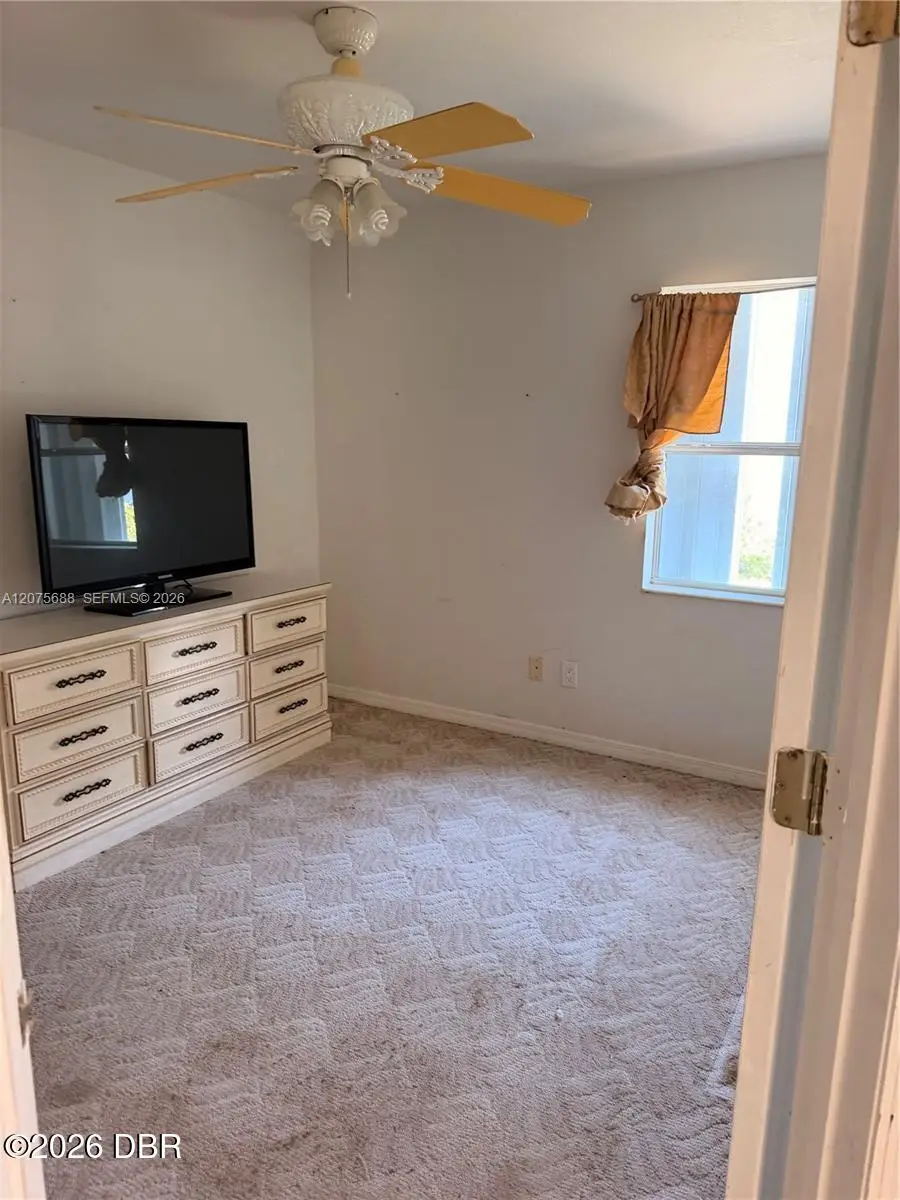 921 Redwood Street, Daytona Beach, FL 32117 - #3