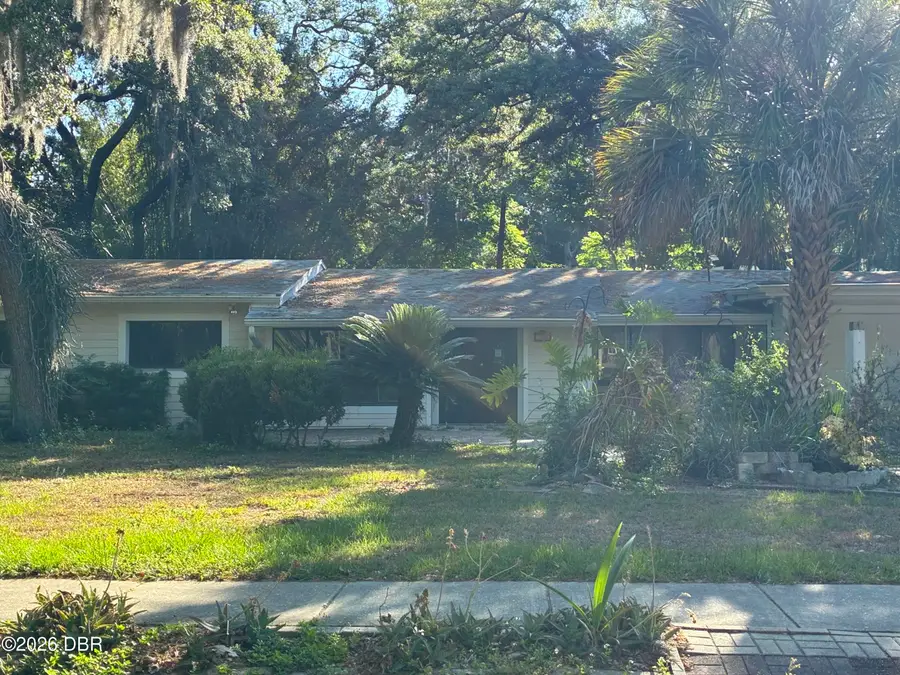 306 S Burlingame Avenue, Temple Terrace, FL 33617 - #2
