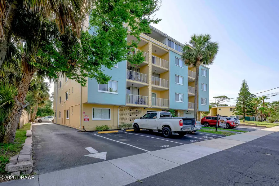 732 N Halifax Avenue, Daytona Beach, FL 32118 - #2