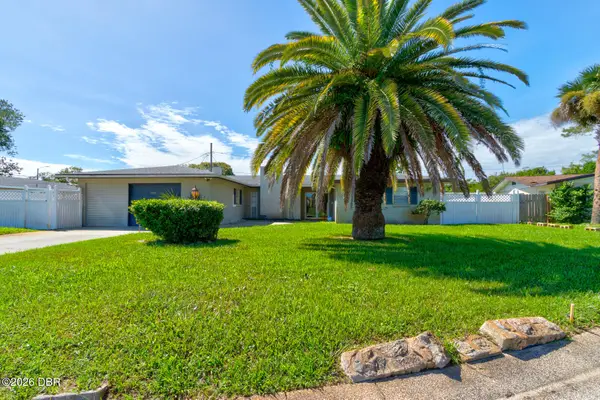1653 Lawrence Circle, Daytona Beach, FL 32117