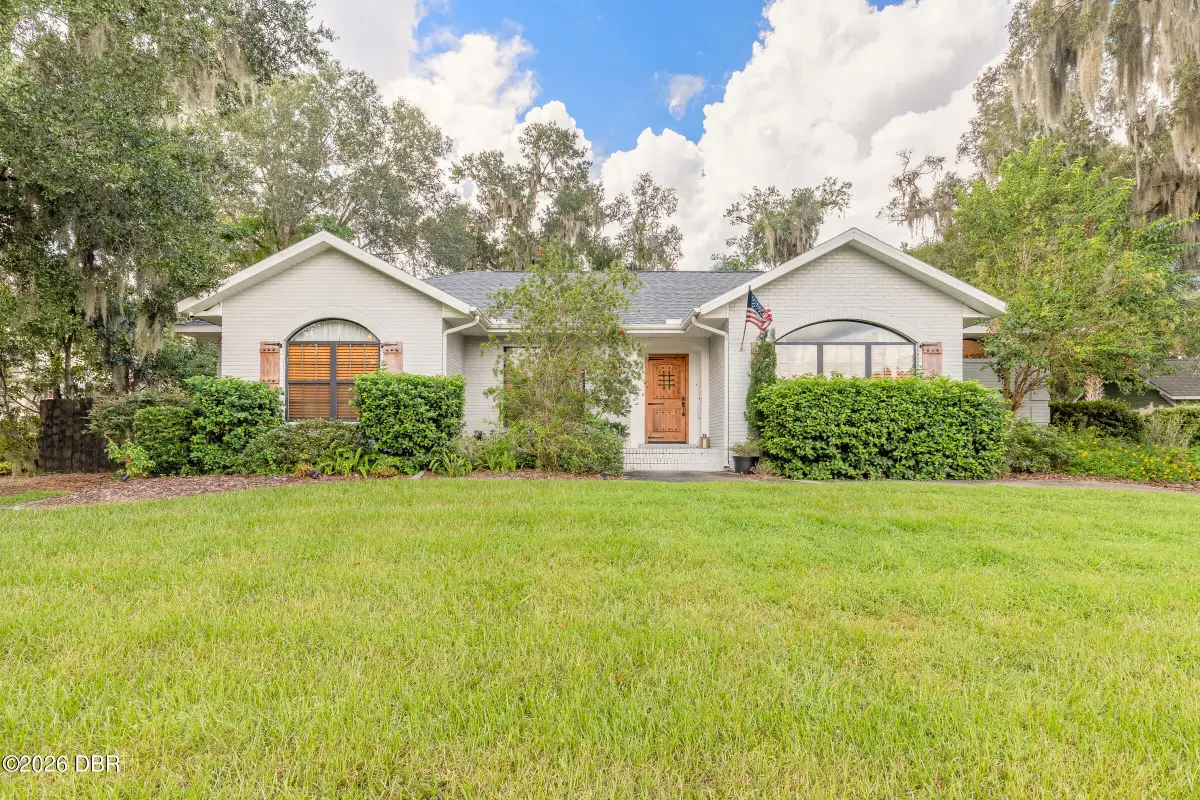 208 W Stetson Avenue, Deland, FL 32720 - #1
