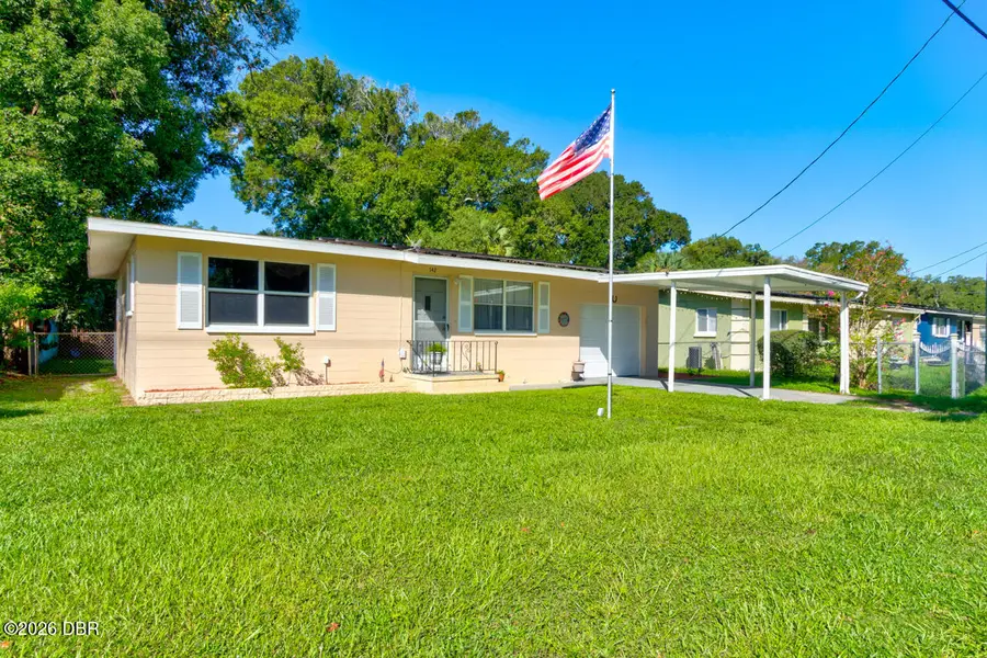 142 Center Street, Daytona Beach, FL 32117 - #2
