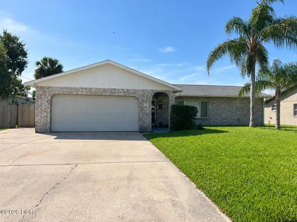 22 Laurel Oaks Circle, Ormond Beach, FL 32174