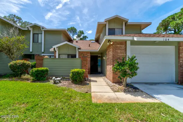 104 Laughing Gull Court, Daytona Beach, FL 32119