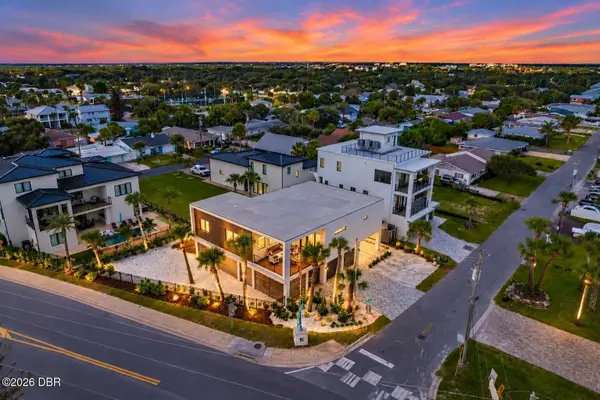 429 Columbus Avenue, New Smyrna Beach, FL 32169