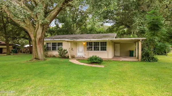 2554 Pine Avenue, Mims, FL 32754