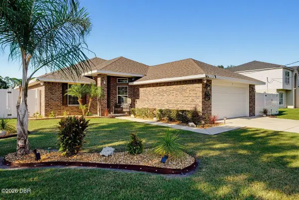 7 Praver Lane, Palm Coast, FL 32164