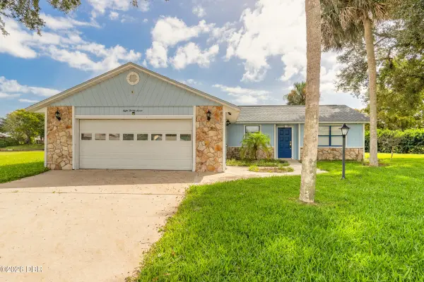 827 Pine Tree Court, Port Orange, FL 32127