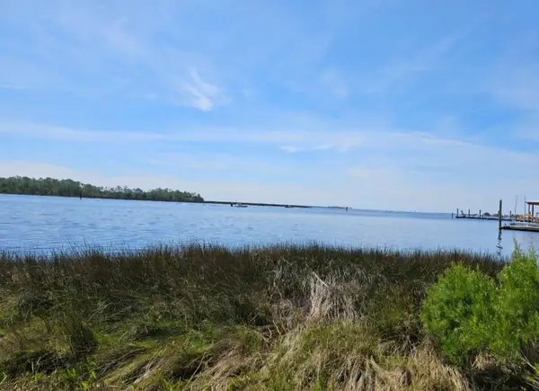 E Second St, Steinhatchee, FL 32359