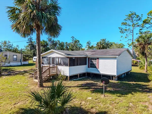 105 Ninth St, Steinhatchee, FL 32359