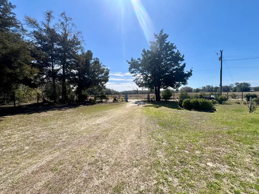 6930 NE 55th St, High Springs, FL 32643 - #2