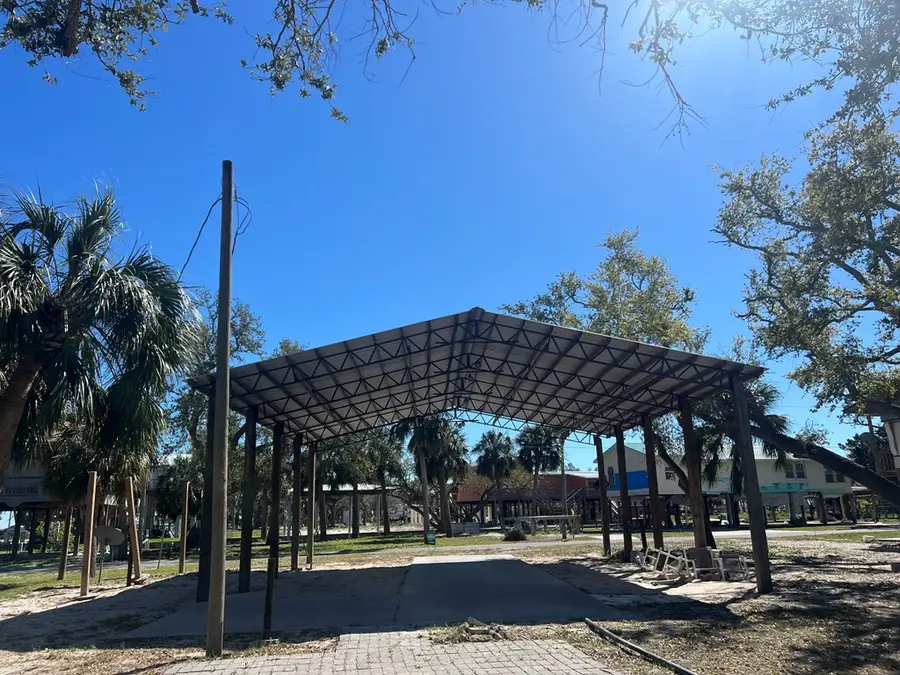 109 E 8th Ave, Horseshoe Beach, FL 32648 - #2