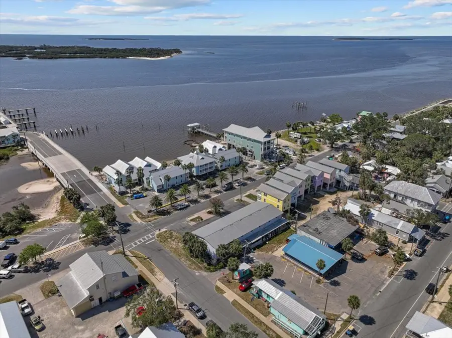 513 1st St #3, Cedar Key, FL 32625 - #2
