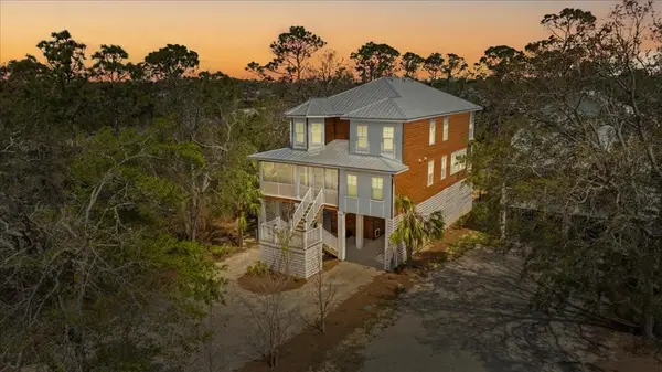 49 279th Ave, Steinhatchee, FL 32009