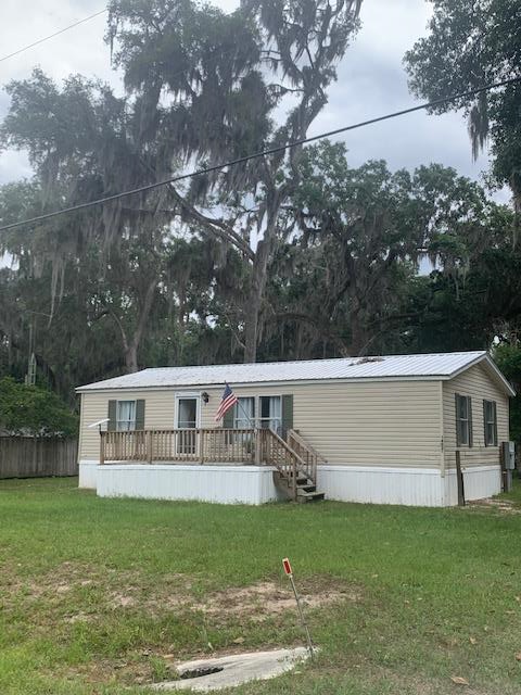 14021 174th Pl, Hawthorne, FL 32640