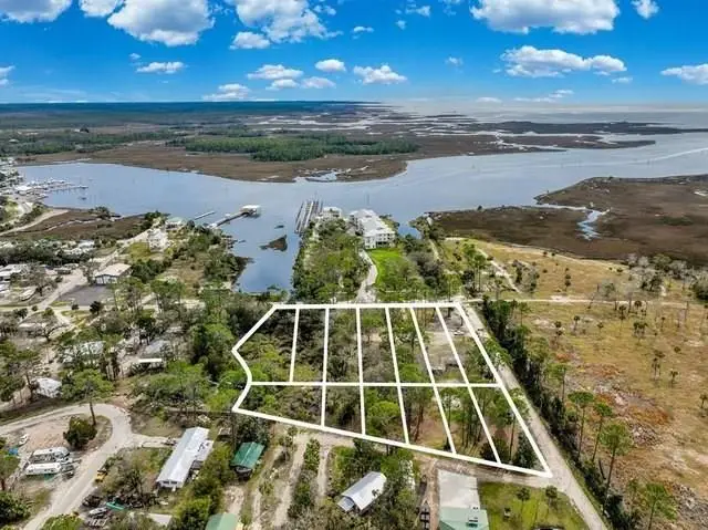 327 NW Second Ave, Steinhatchee, FL 32359 - #1