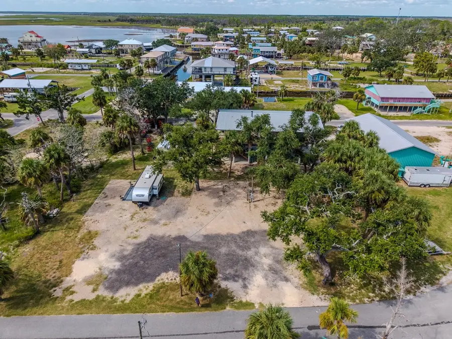 12 W 9th Ave, Horseshoe Beach, FL 32648 - #2