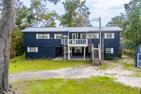102 NE 931 St., Branford, FL 32008