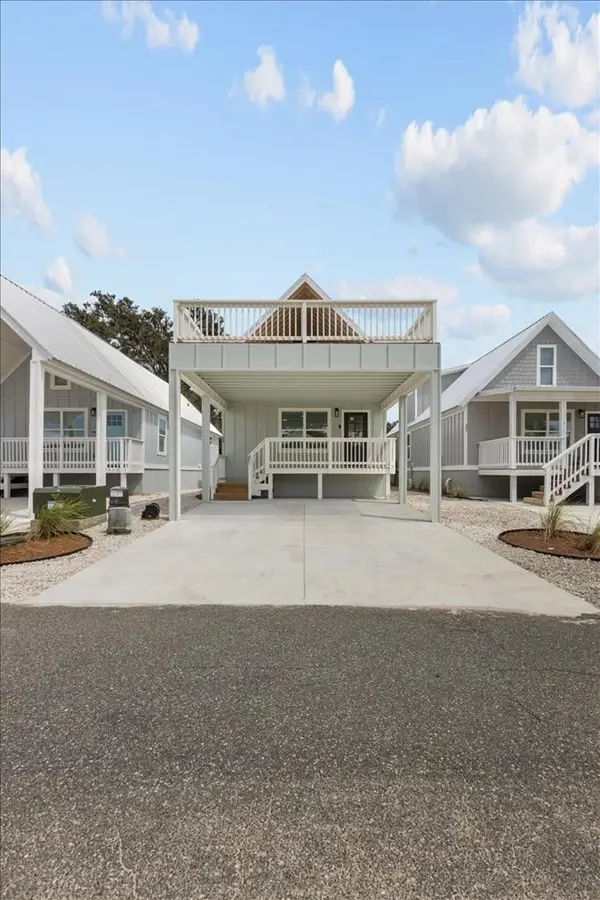 27 SW 877th St, Steinhatchee, FL 32359