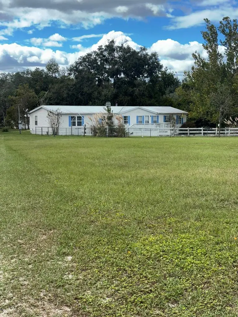 5259 SE 57th Ct, Trenton, FL 32693 - #1