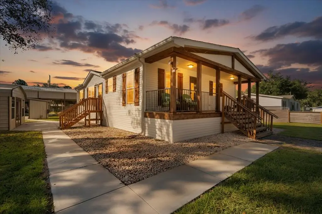 64 SE 297th Ave, Old Town, FL 32008 - #1