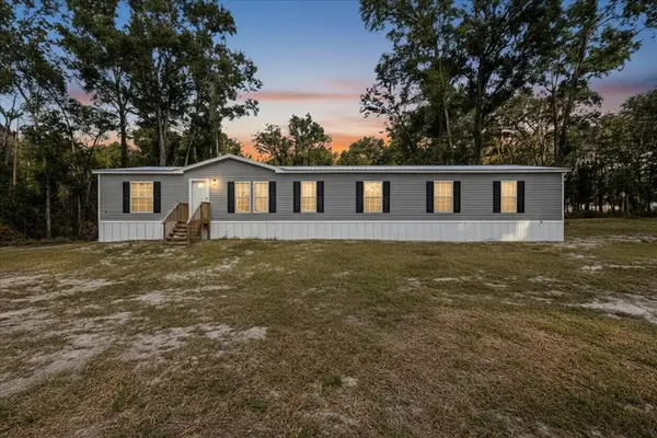 4654 NW 45th Ave, Bell, FL 32619