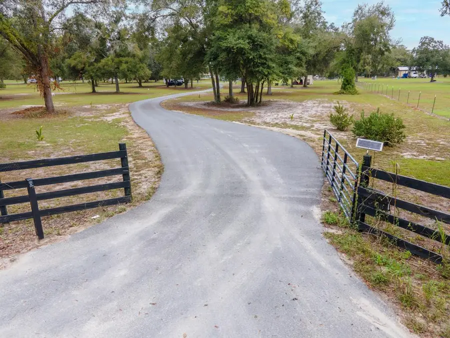 2650 NW 5th St, Bell, FL 32619 - #2