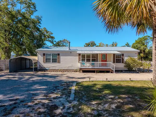 1411 NE Cedar St, Steinhatchee, FL 32359