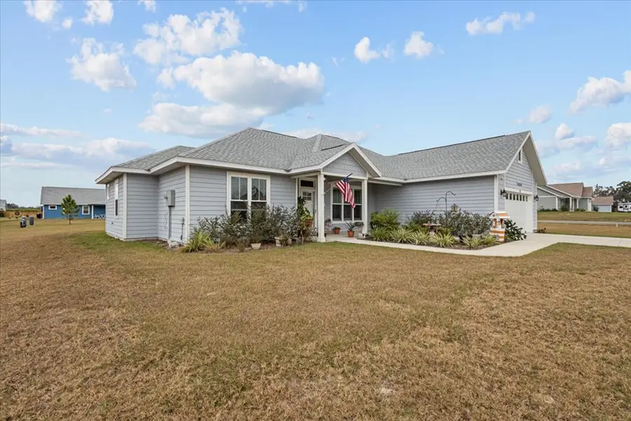 222 SW 22nd Ave, Trenton, FL 32693 - #3