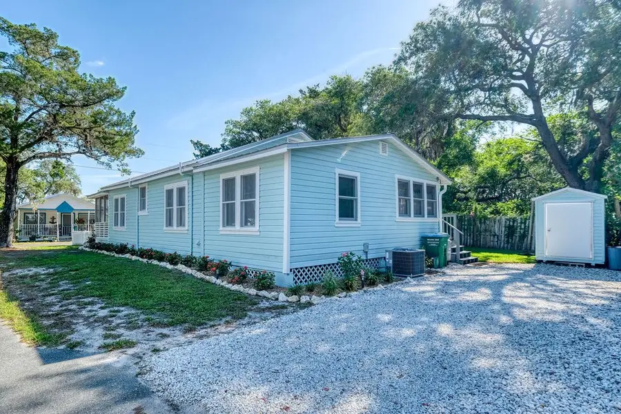 12403 Cedar St, Cedar Key, FL 32625 - #3