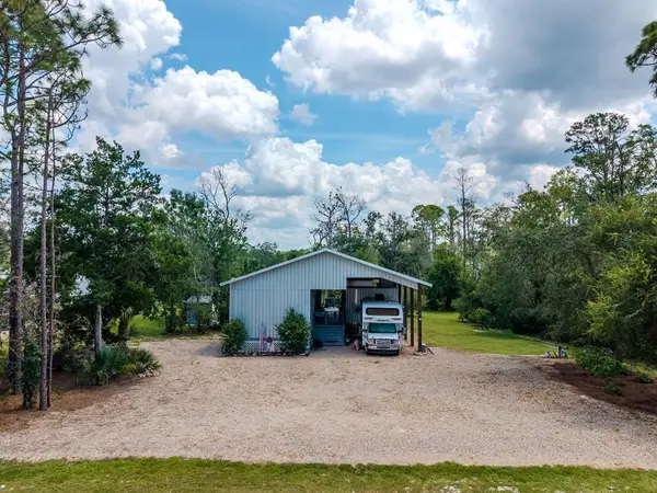 2 NE Sixth St, Steinhatchee, FL 32359