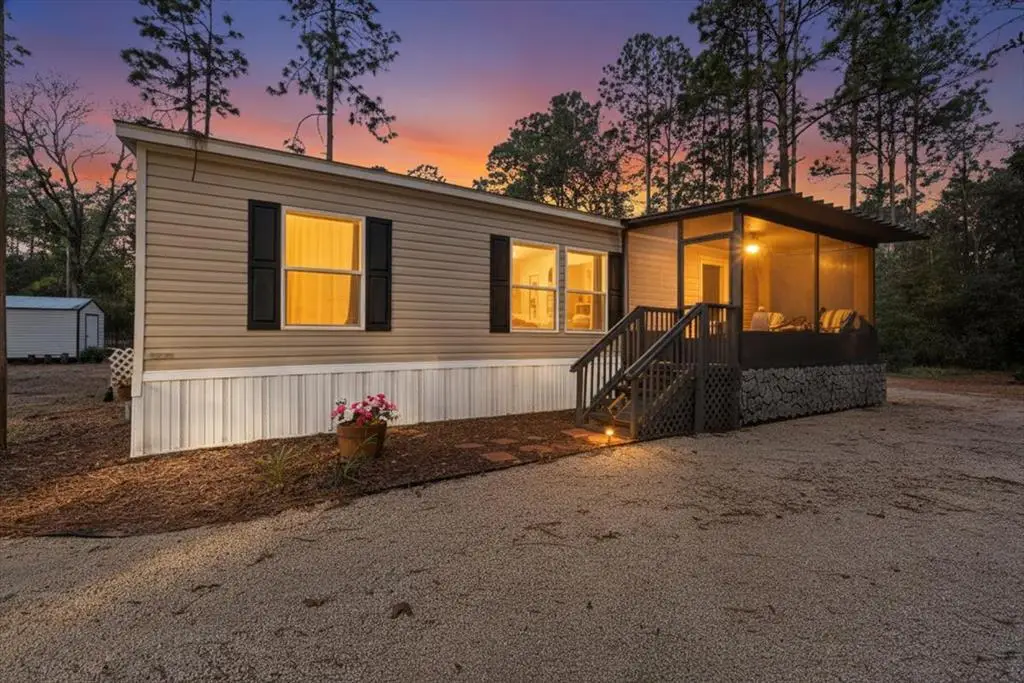 5829 NW 11th Ave, Bell, FL 32619 - #1