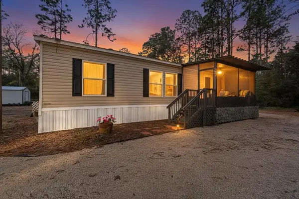 5829 NW 11th Ave, Bell, FL 32619